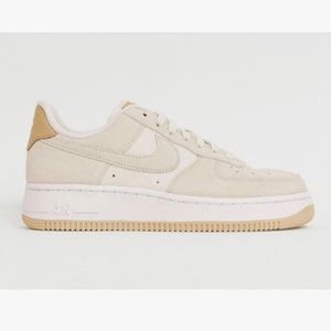 ISO Nike AF1 Off-White Suede Size 6
